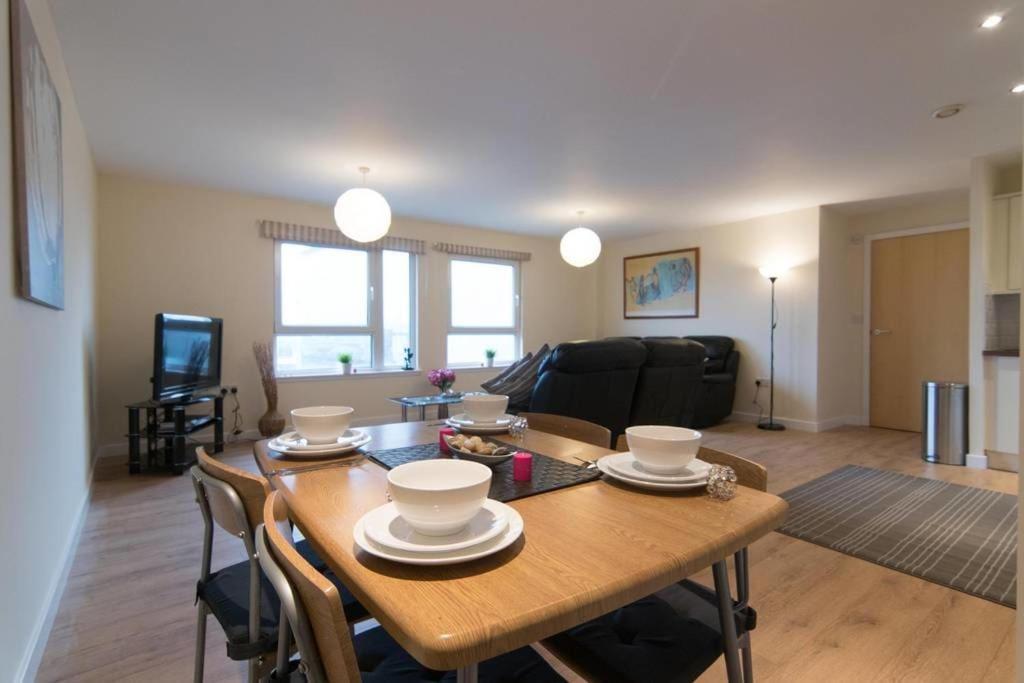 Apartament Executive 2 Bed 2 Bath - Free Parking Glasgow Zewnętrze zdjęcie
