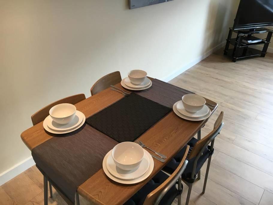 Apartament Executive 2 Bed 2 Bath - Free Parking Glasgow Zewnętrze zdjęcie